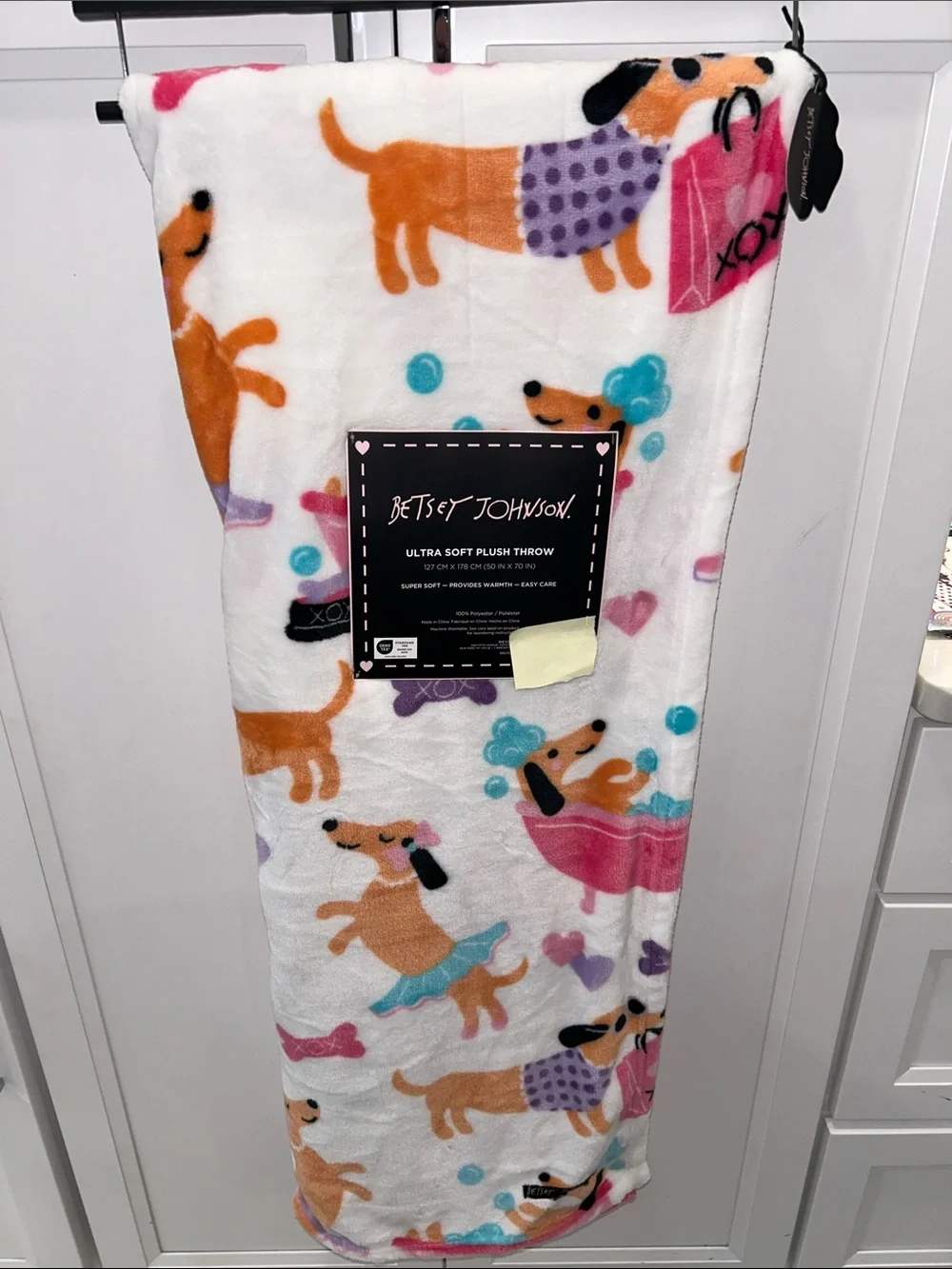 Betsey Johnson Dachshund Doxie Divas Soft Plush Throw Blanket 50”x70”